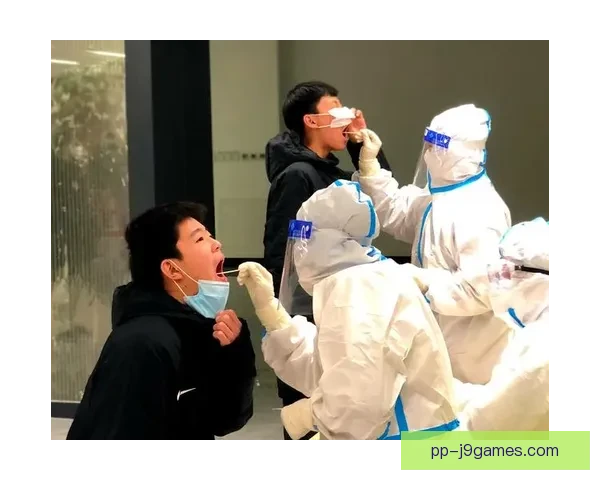 大雪突袭长春亚泰主场比赛能见度骤降暂时中断十分钟