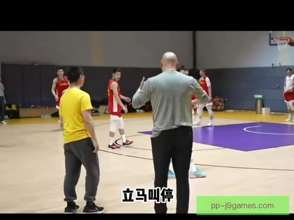 二队阵容临场指挥风格，考验教练应变能力